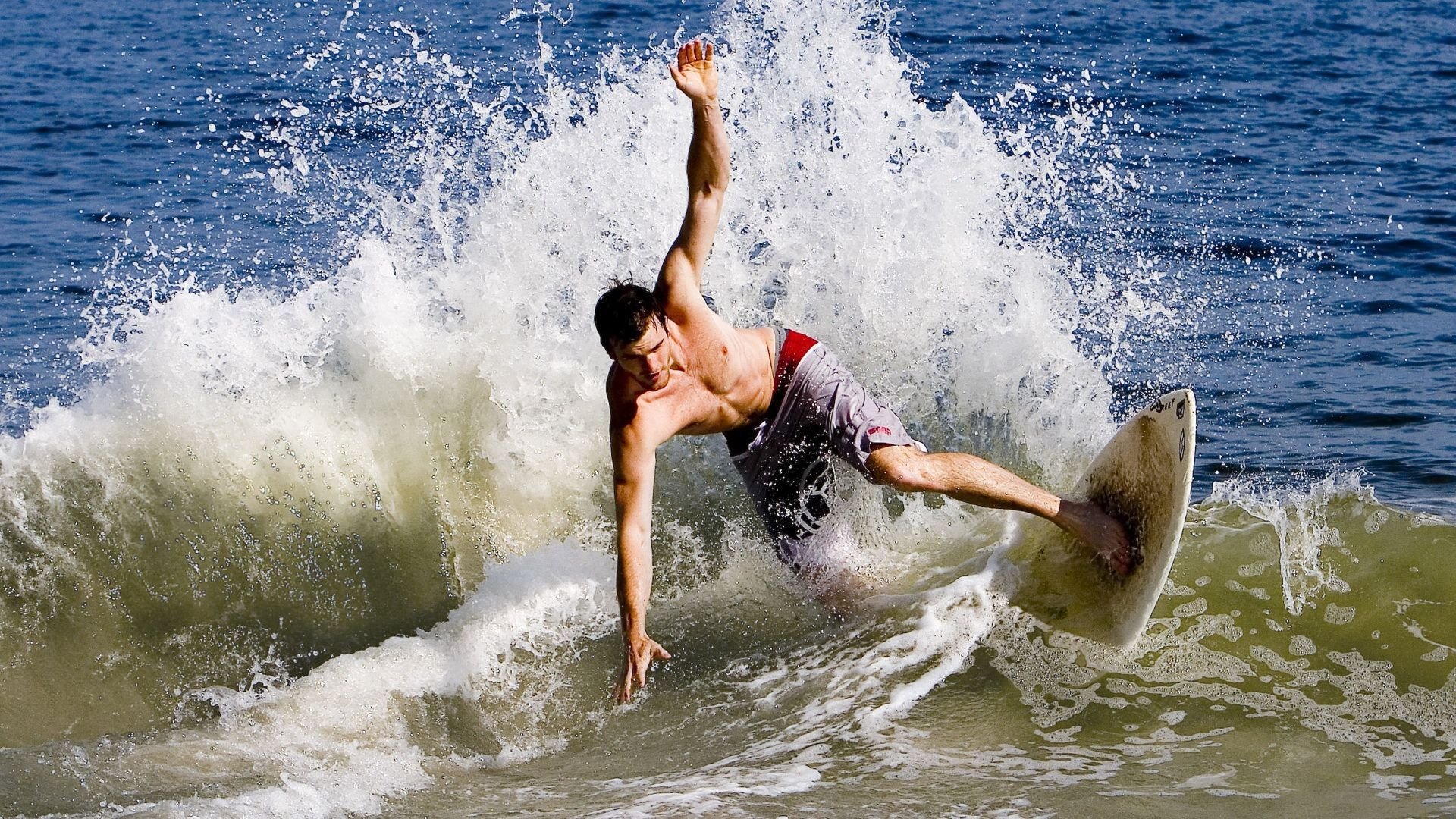 中小学体育教师教学技能提升，中小学体育教师综合素质提升策略